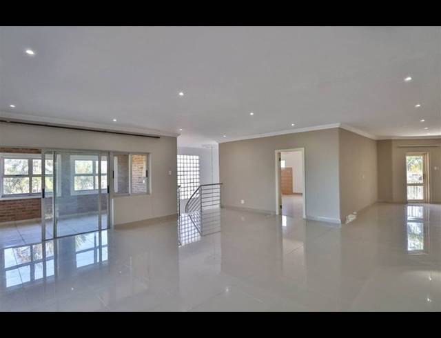 6 BEDROOM HOUSE FOR SALE IN ATHLONE PARK